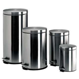 04 Papelera Pedal 30 Litros Acero Inoxidable
